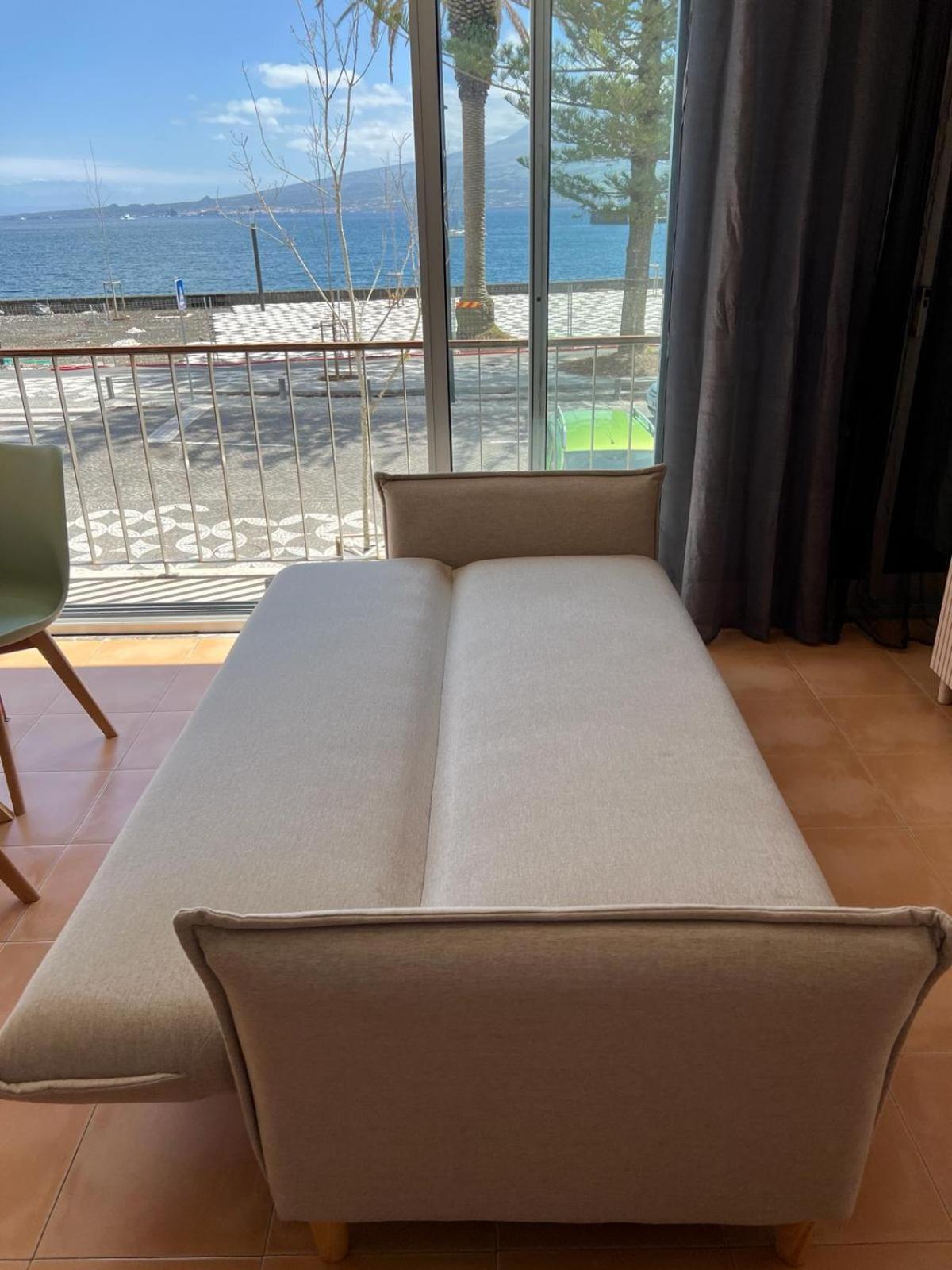 Estudio Frente Mar * Horta (Azores)
